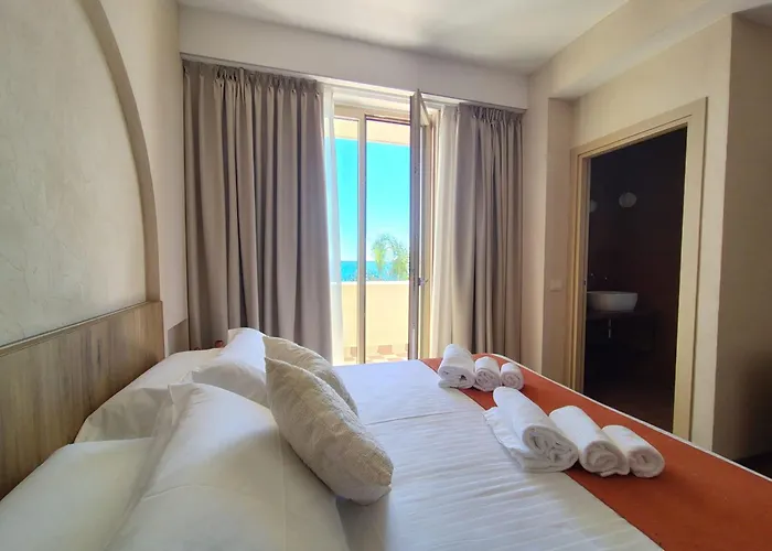 Beach Hotel Terracotta